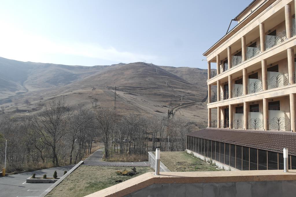 Akhtamar Hotel Cjsc Arzakan Exterior foto