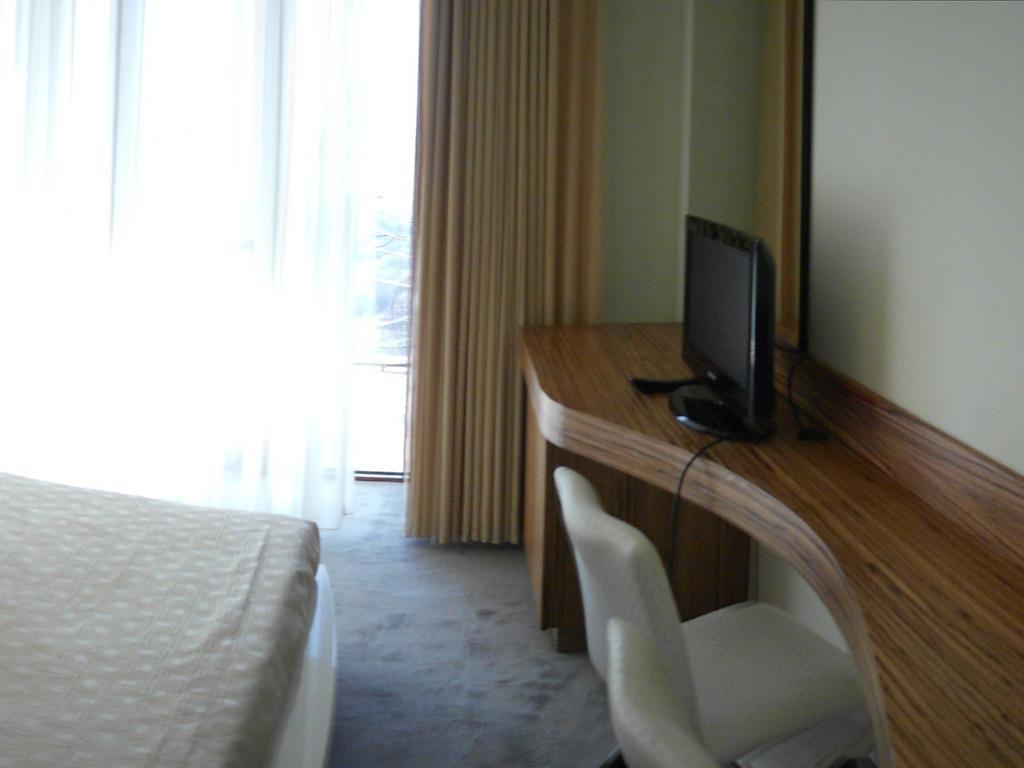Akhtamar Hotel Cjsc Arzakan Exterior foto
